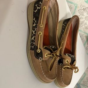 Leopard print Sperry